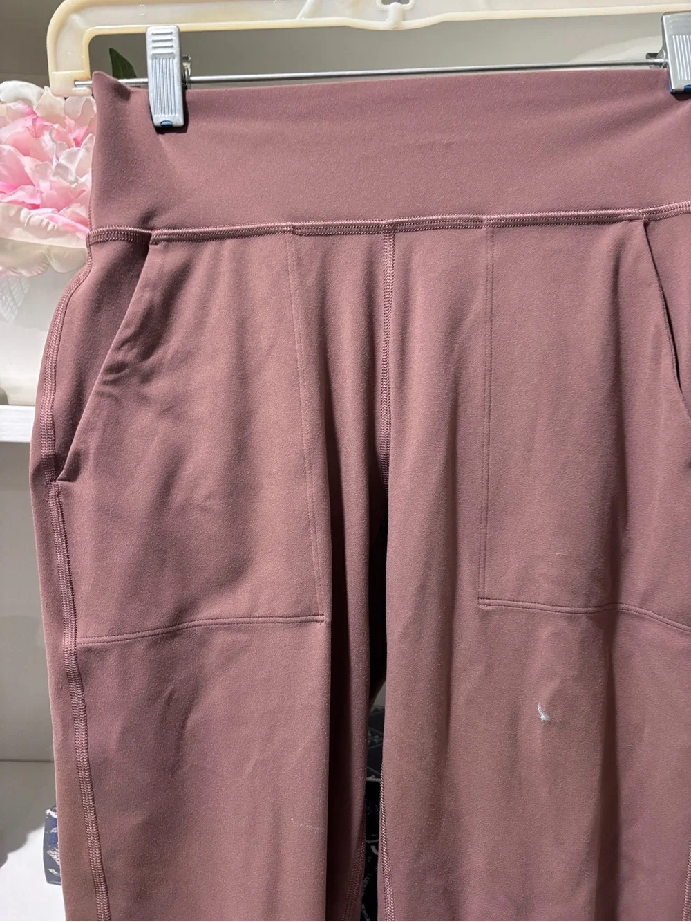 Lululemon Women's High-Waist Jogger Pants leggings with paint marks 4